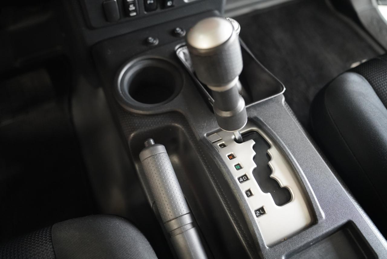 Toyota FJ Cruiser 4WD 2014