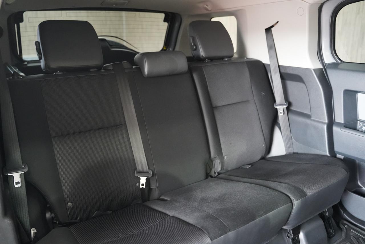 Toyota FJ Cruiser 4WD 2014