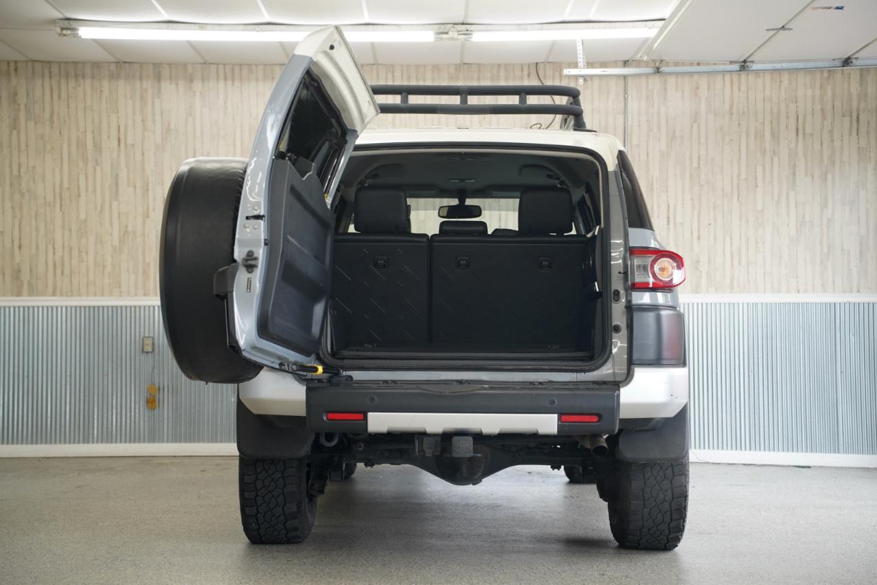 Toyota FJ Cruiser 4WD 2014