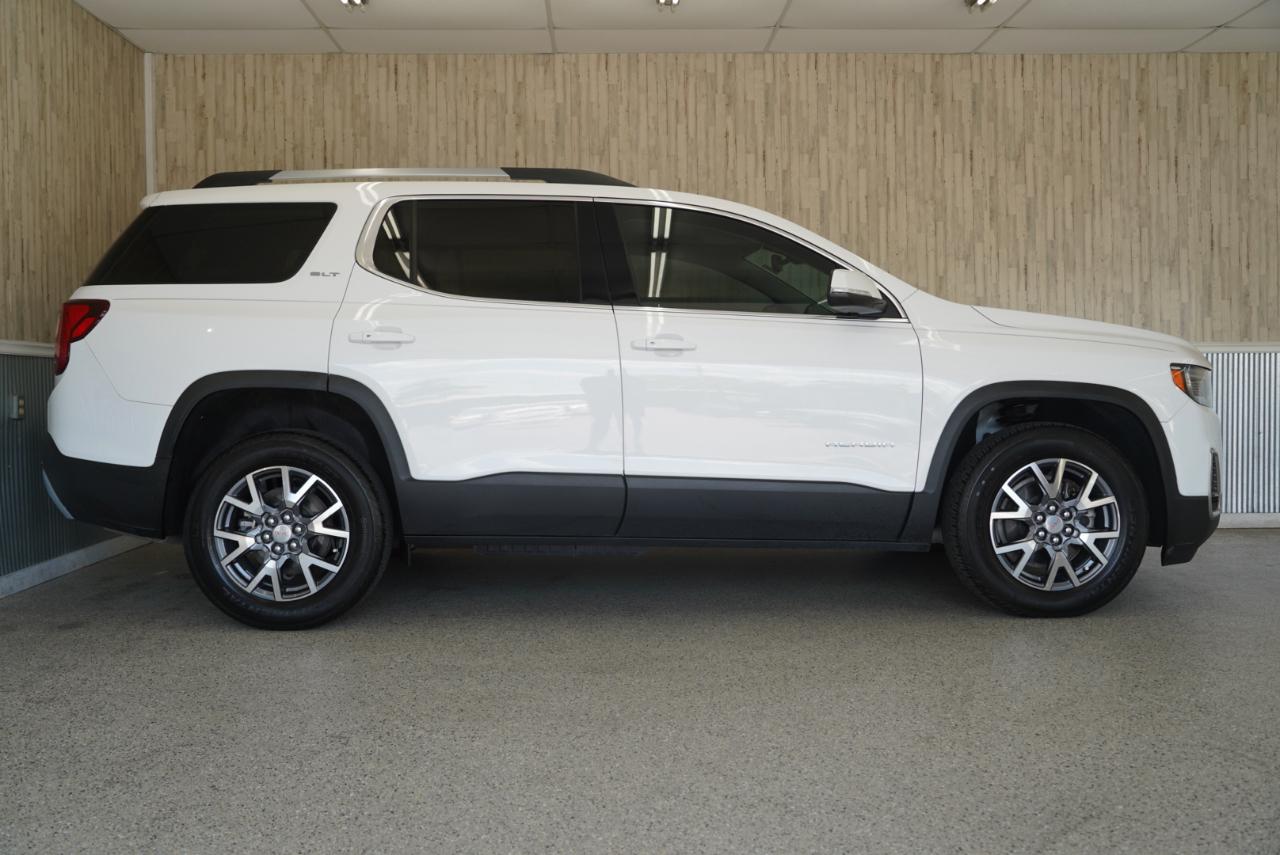 GMC Acadia FWD 4dr SLT 2023