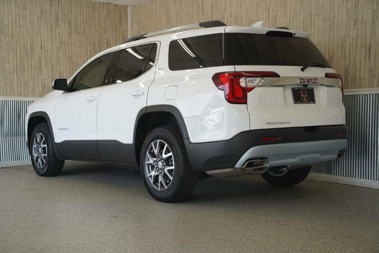 GMC Acadia FWD 4dr SLT 2023