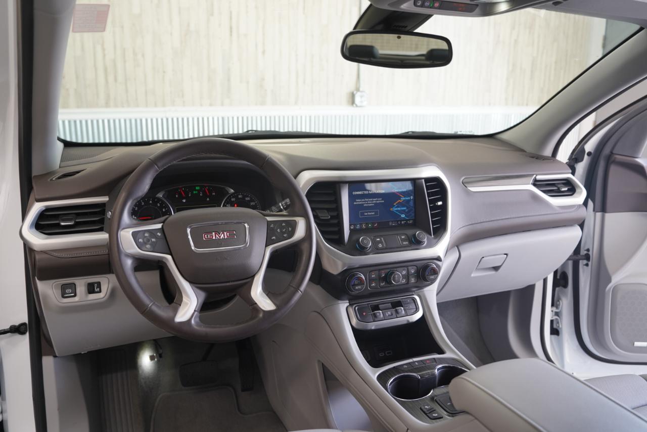 GMC Acadia FWD 4dr SLT 2023
