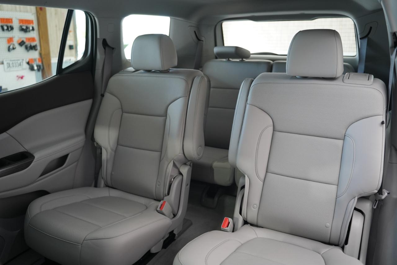 GMC Acadia FWD 4dr SLT 2023