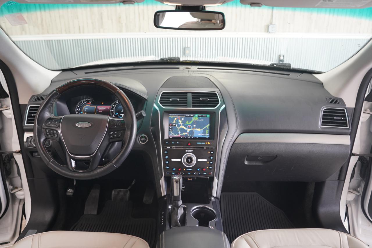 Ford Explorer 4WD 4dr Platinum 2016
