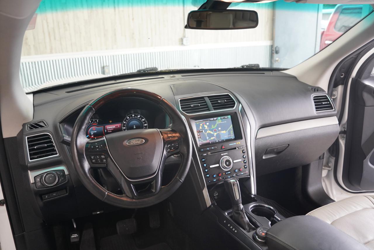 Ford Explorer 4WD 4dr Platinum 2016