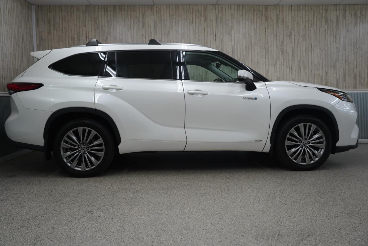 Toyota Highlander Hybrid Platinum AWD (Natl) 2021