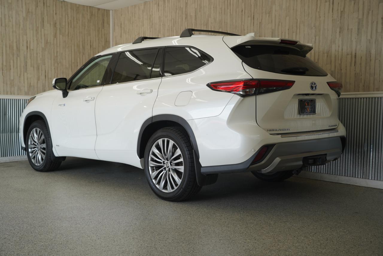 Toyota Highlander Hybrid Platinum AWD (Natl) 2021