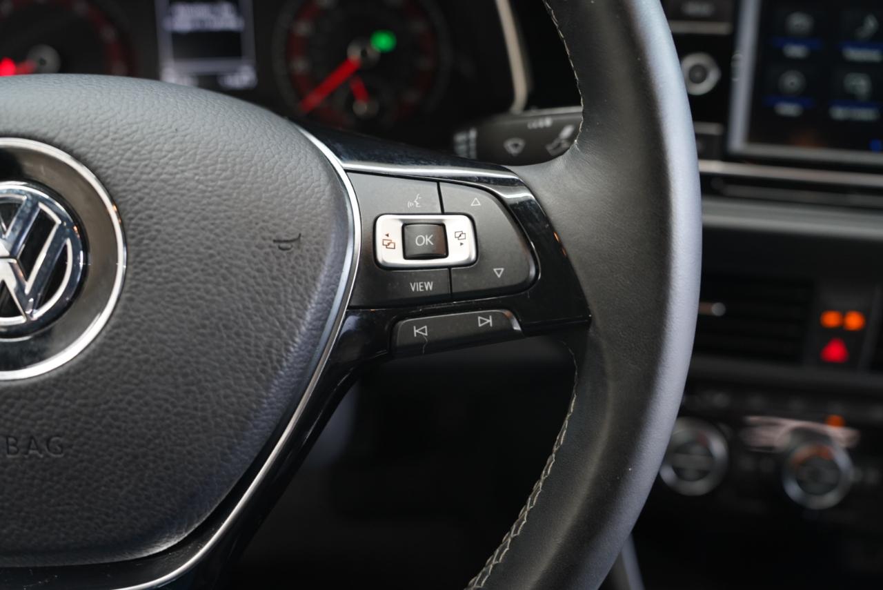 Volkswagen Jetta  2020