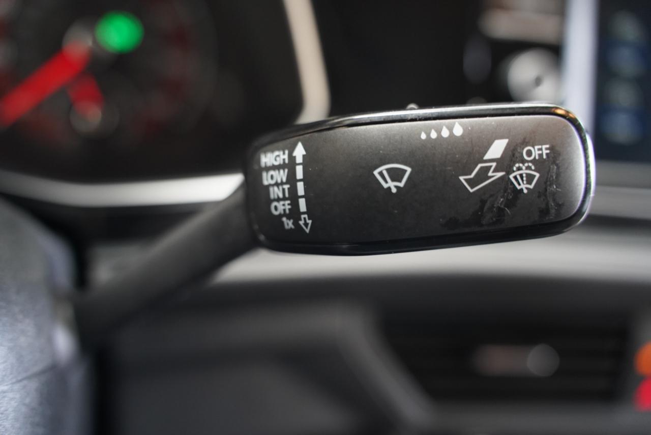 Volkswagen Jetta  2020