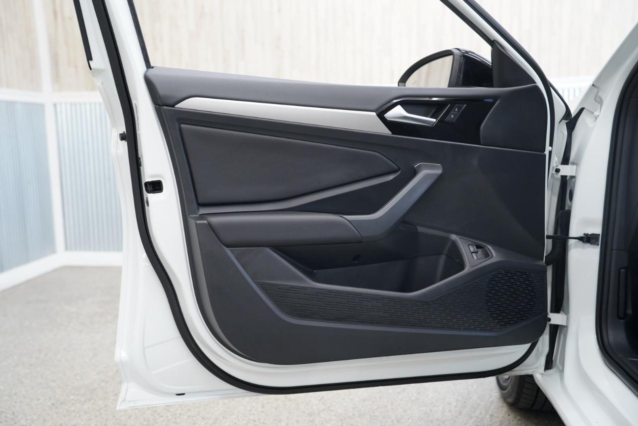 Volkswagen Jetta  2020