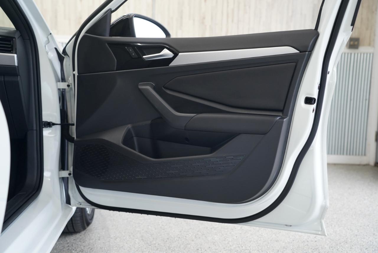 Volkswagen Jetta  2020