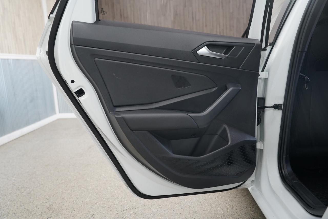 Volkswagen Jetta  2020