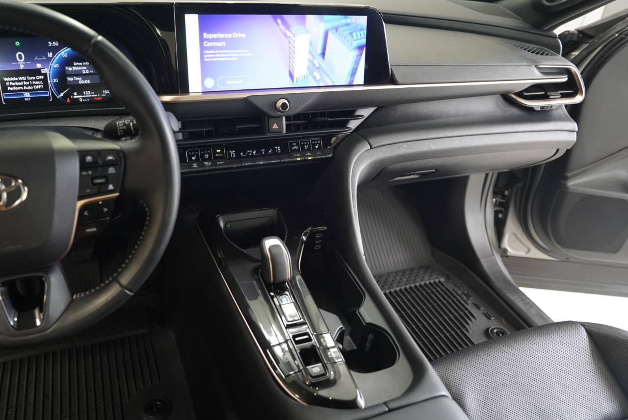 Toyota Crown  2024