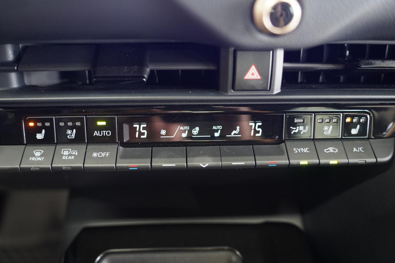 Toyota Crown  2024