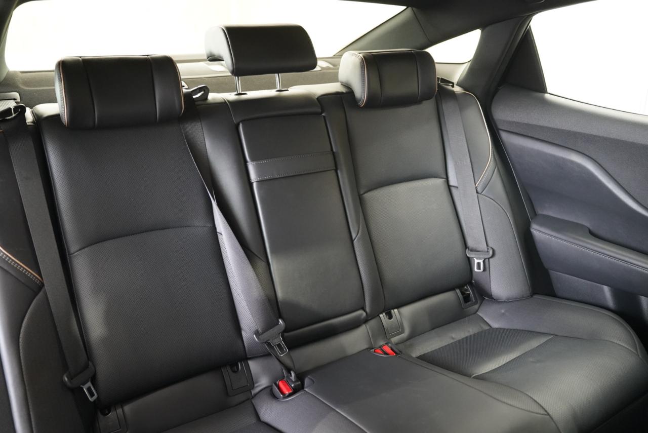 Toyota Crown  2024
