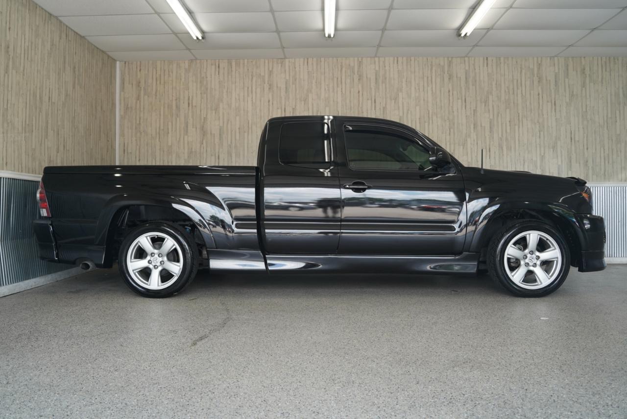 Toyota Tacoma 2WD Access V6 MT X-Runner (Natl) 2009