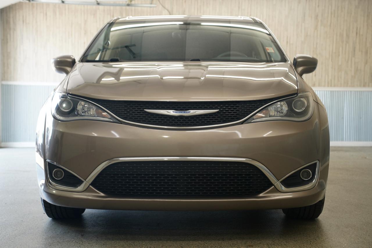 Chrysler Pacifica Touring Plus FWD 2018
