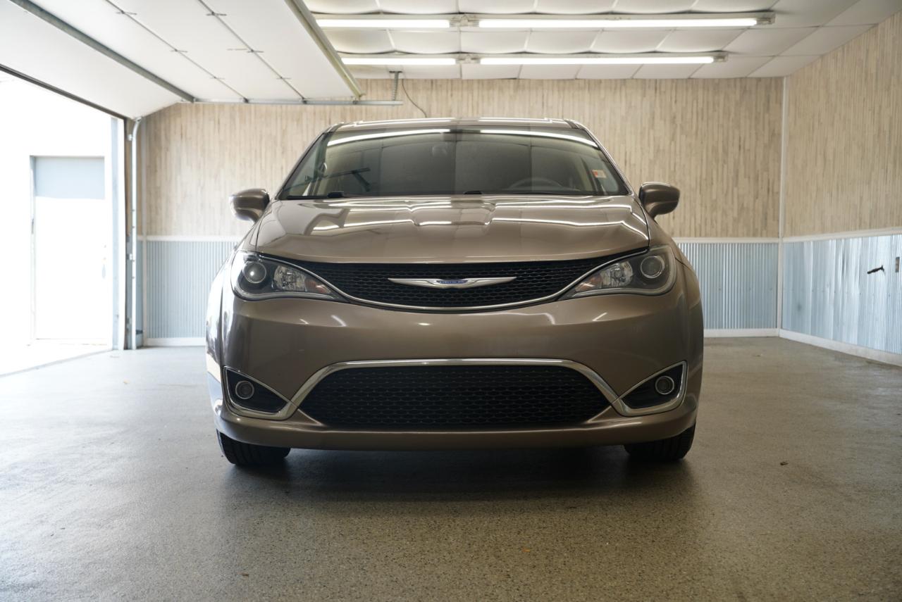 Chrysler Pacifica Touring Plus FWD 2018