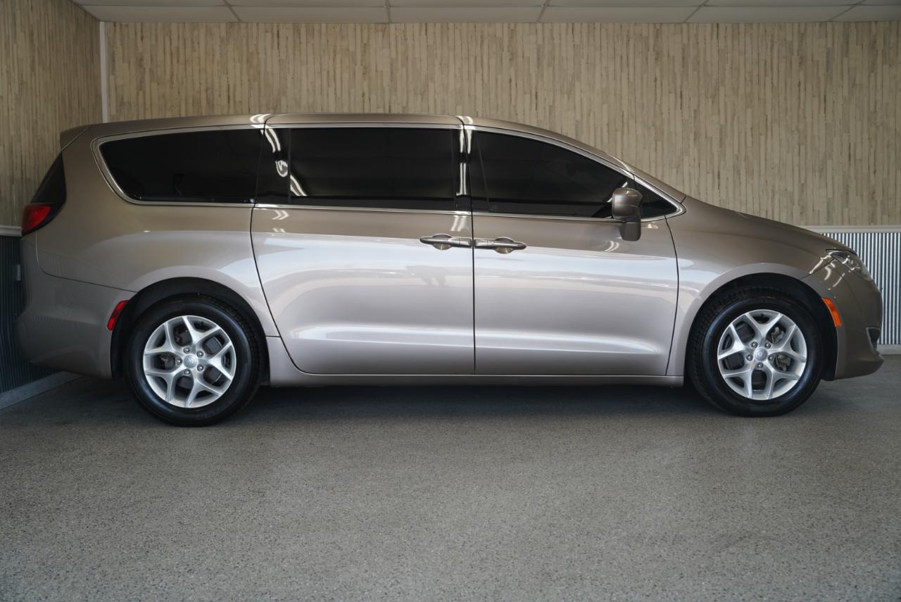 Chrysler Pacifica Touring Plus FWD 2018
