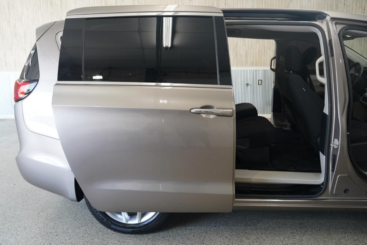 Chrysler Pacifica Touring Plus FWD 2018