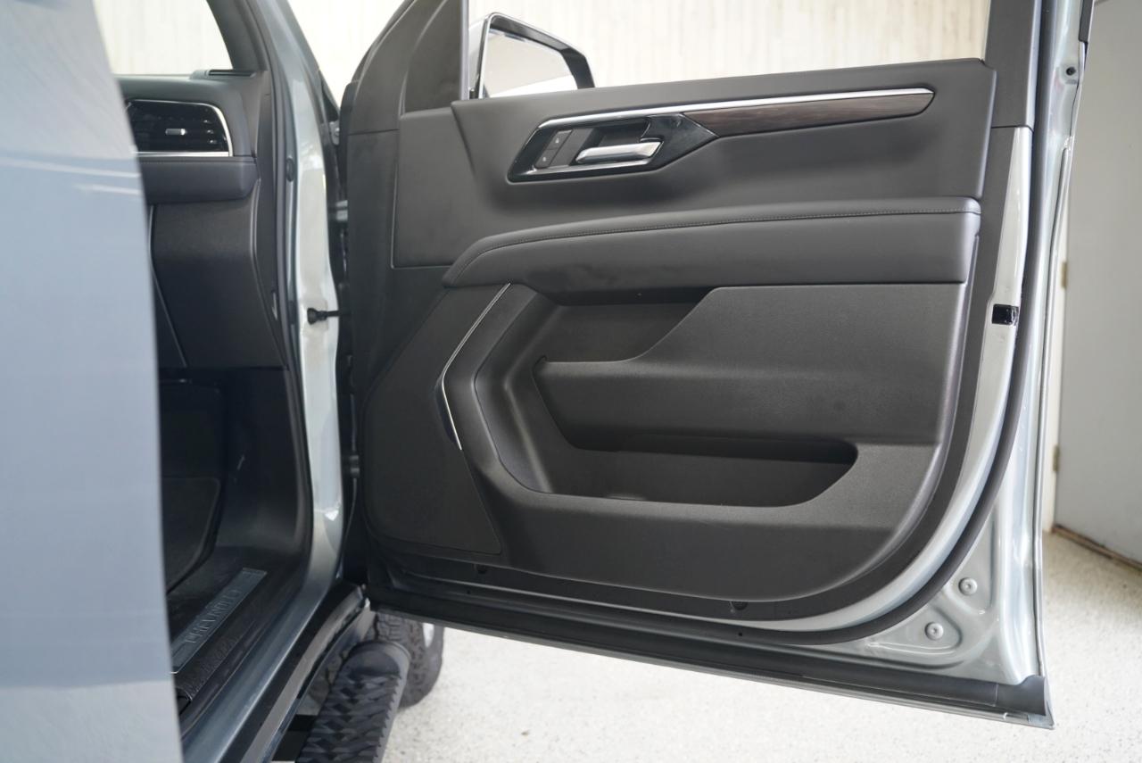 Chevrolet Tahoe 4WD 4dr Z71 2025