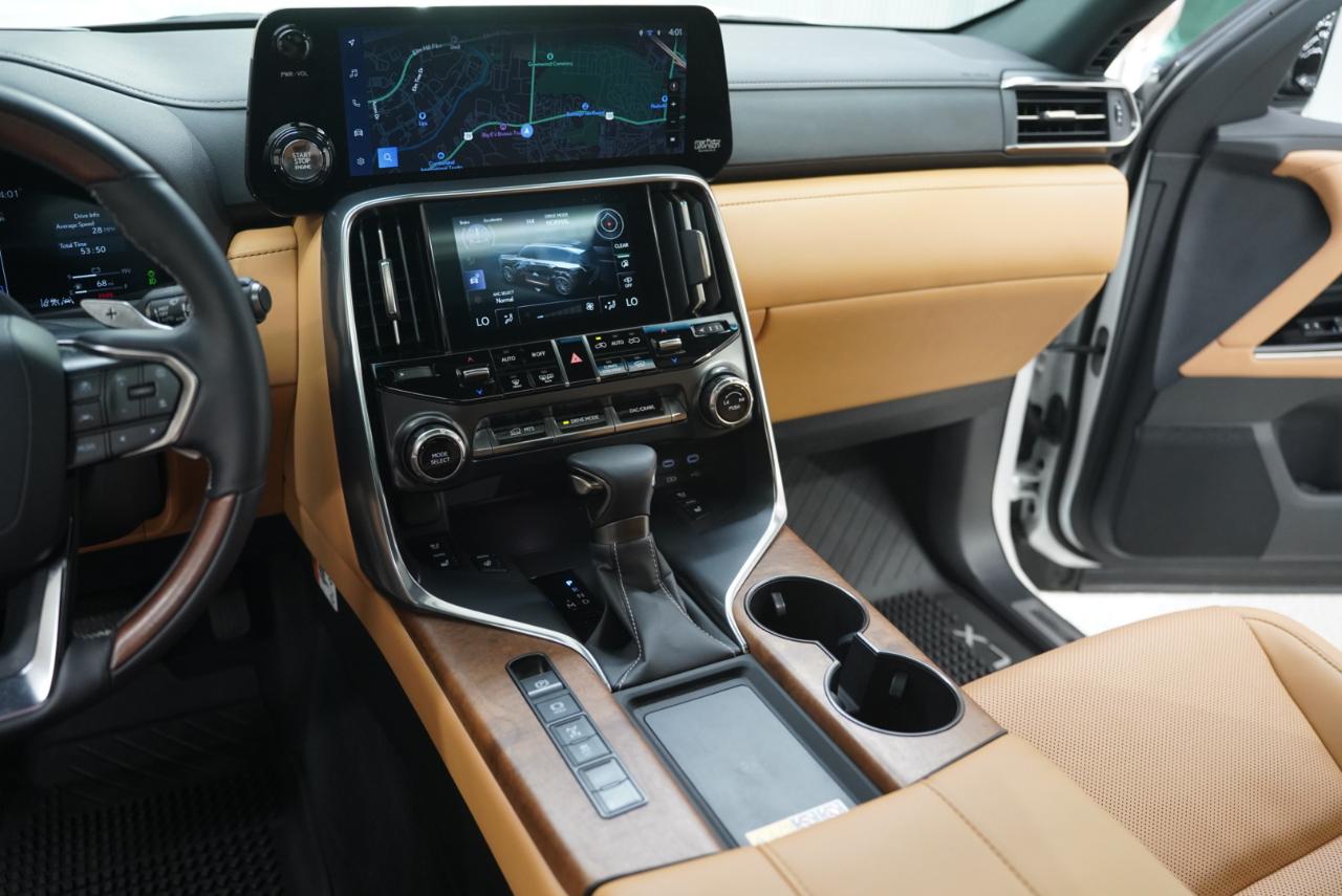 Lexus LX LX 600 Luxury 4WD 2025