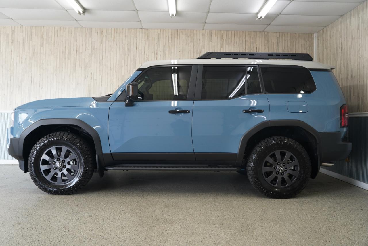 Toyota Land Cruiser 4WD 2026