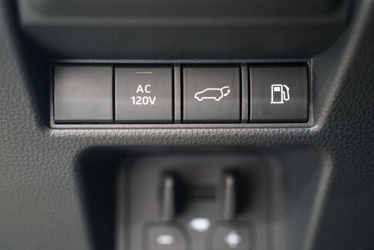 Toyota Land Cruiser 4WD 2026