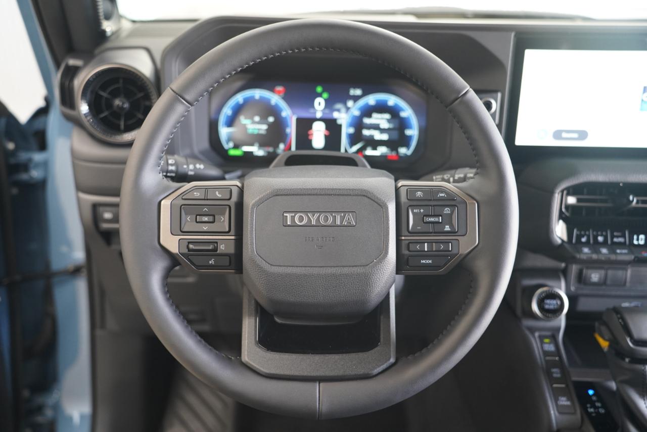 Toyota Land Cruiser 4WD 2026