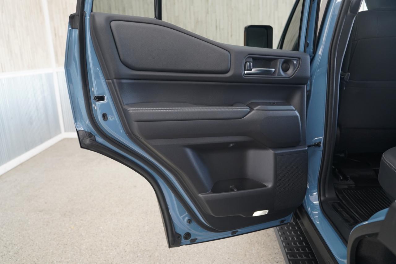 Toyota Land Cruiser 4WD 2026