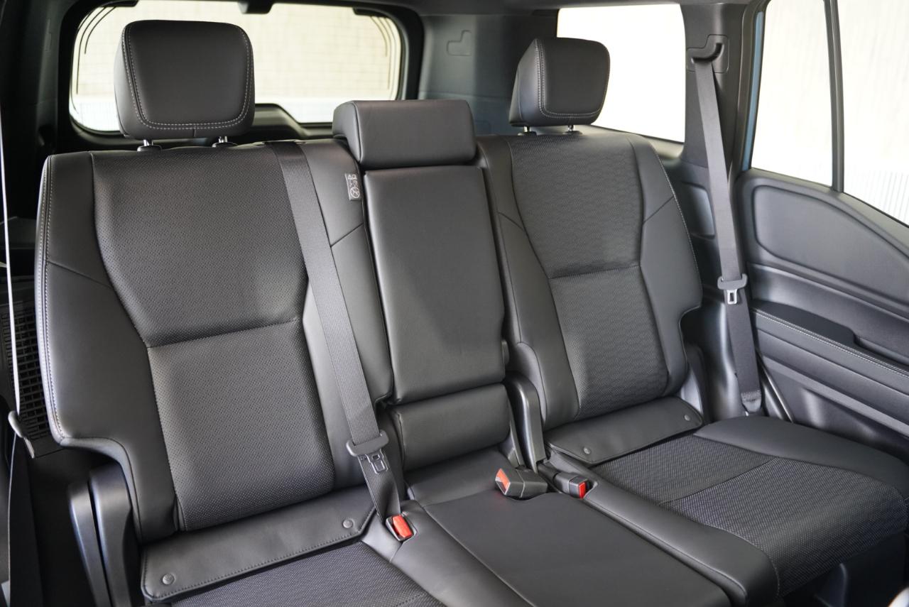 Toyota Land Cruiser 4WD 2026