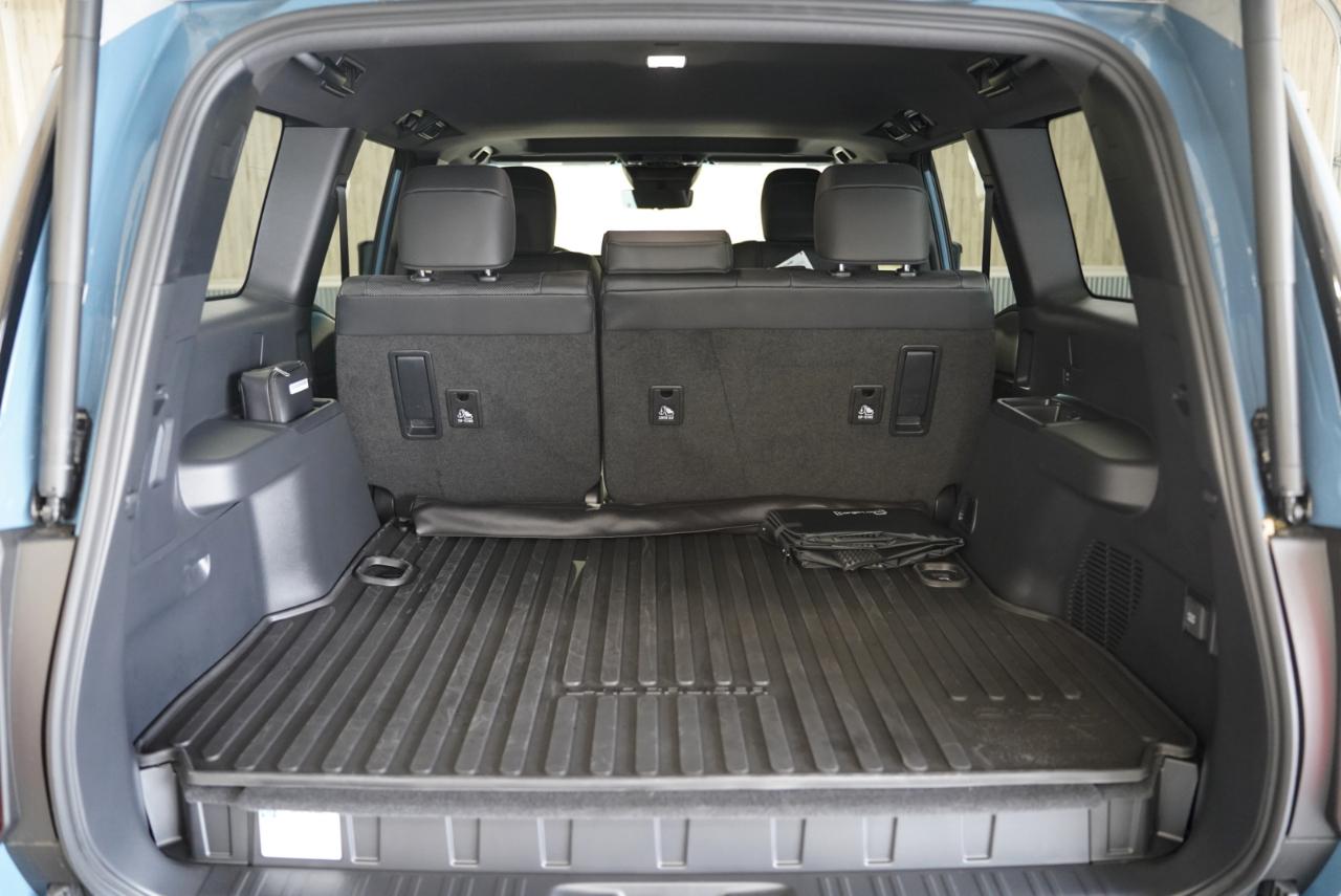 Toyota Land Cruiser 4WD 2026