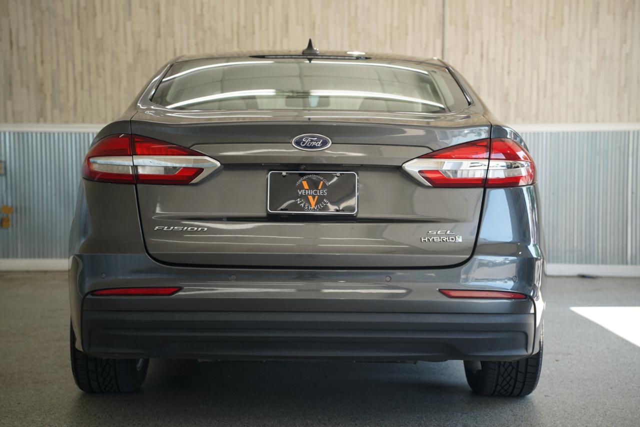 Ford Fusion Hybrid SEL FWD 2019
