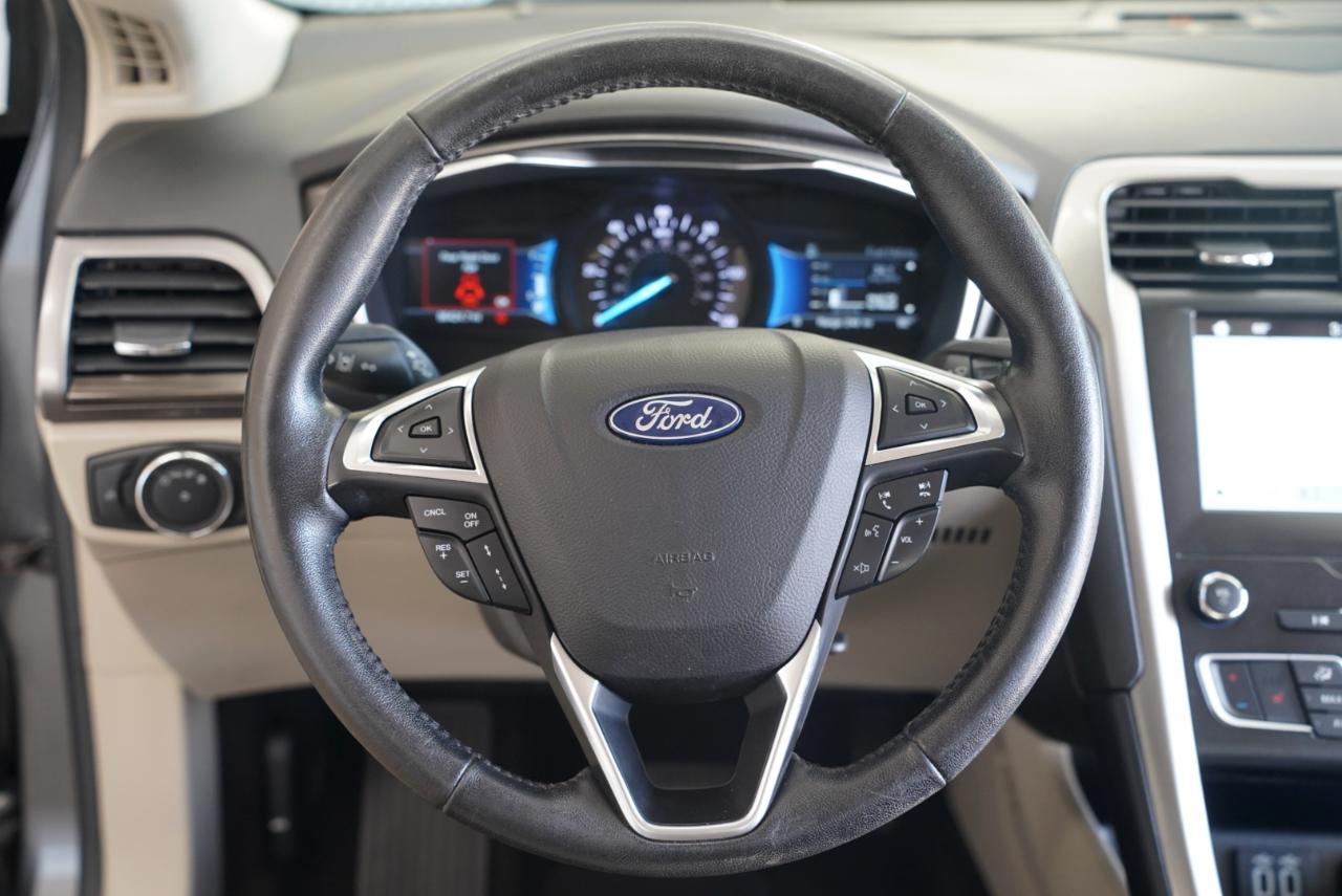 Ford Fusion Hybrid SEL FWD 2019