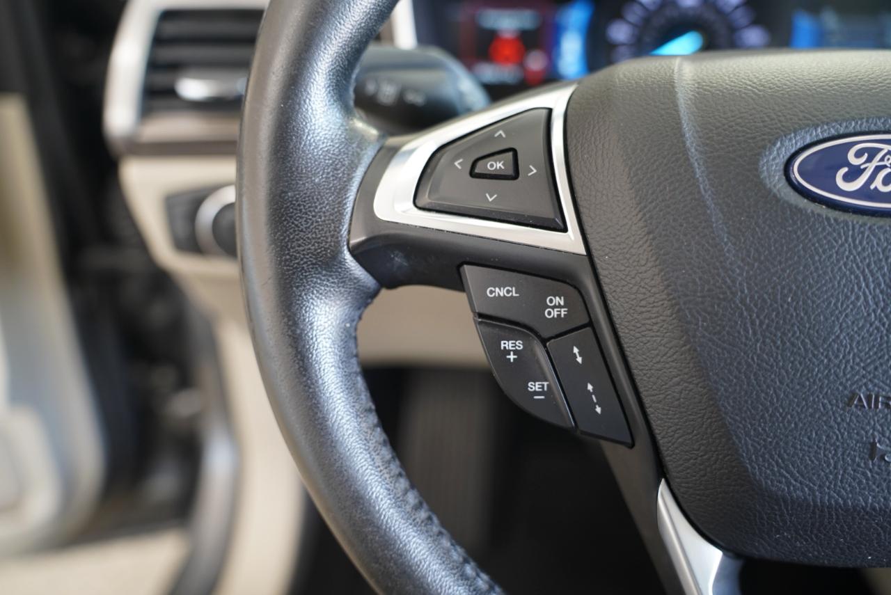 Ford Fusion Hybrid SEL FWD 2019