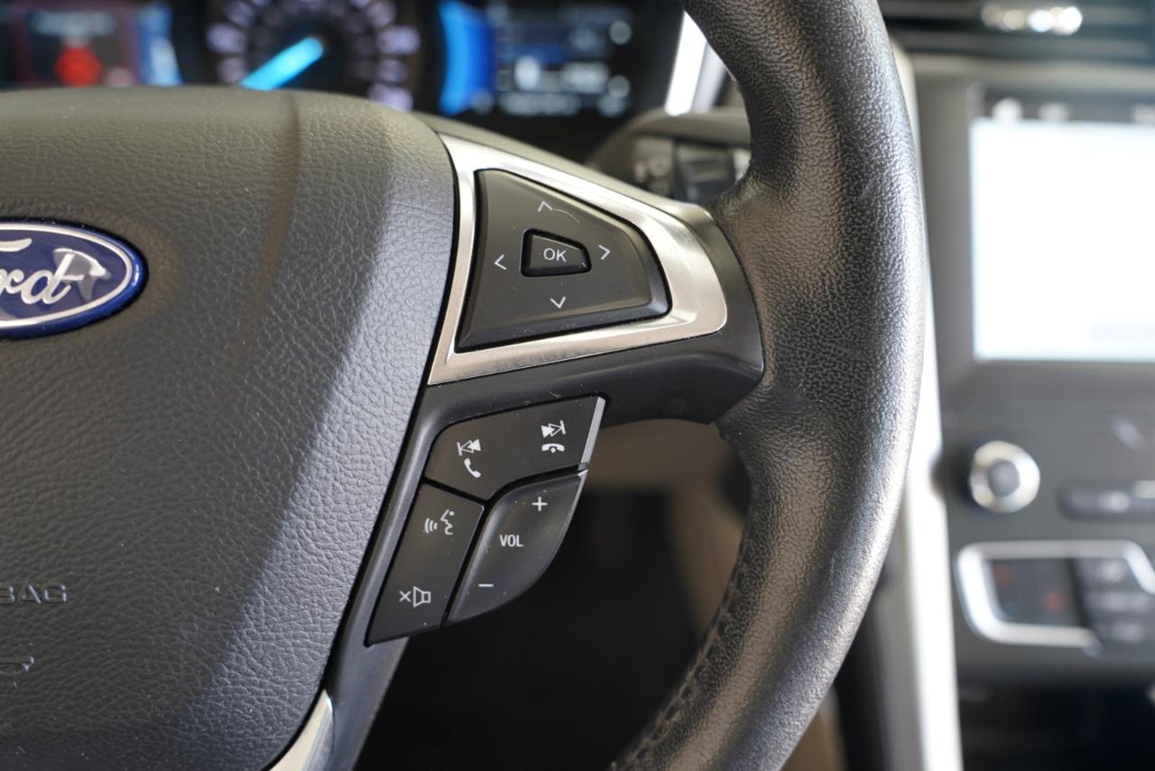 Ford Fusion Hybrid SEL FWD 2019