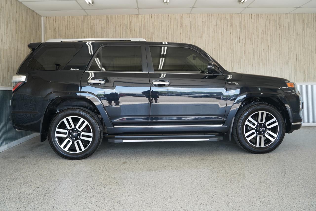 Toyota 4Runner Limited 4WD 2021