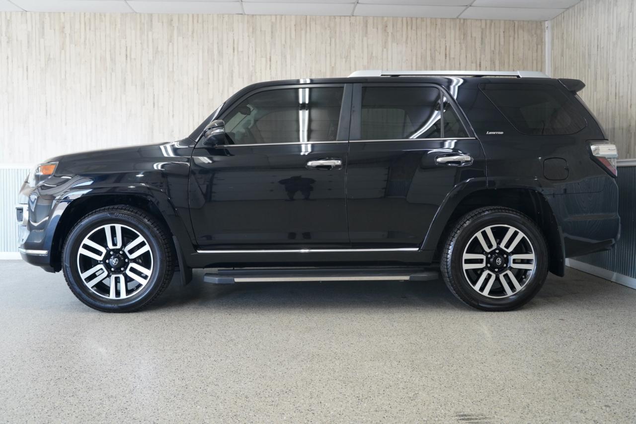 Toyota 4Runner Limited 4WD 2021