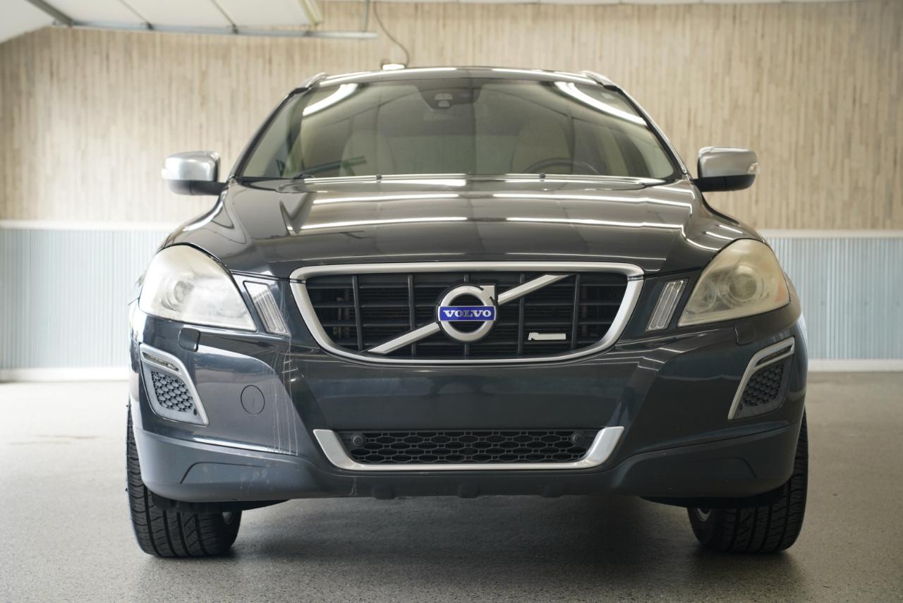 Volvo XC60 AWD 4dr 3.0L 2012