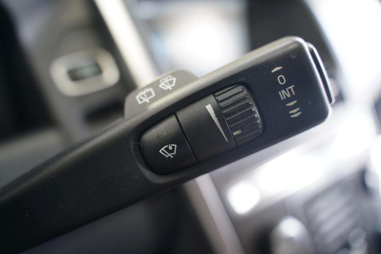 Volvo XC60 AWD 4dr 3.0L 2012
