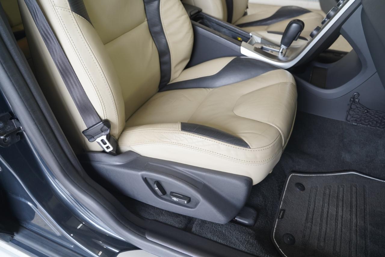 Volvo XC60 AWD 4dr 3.0L 2012