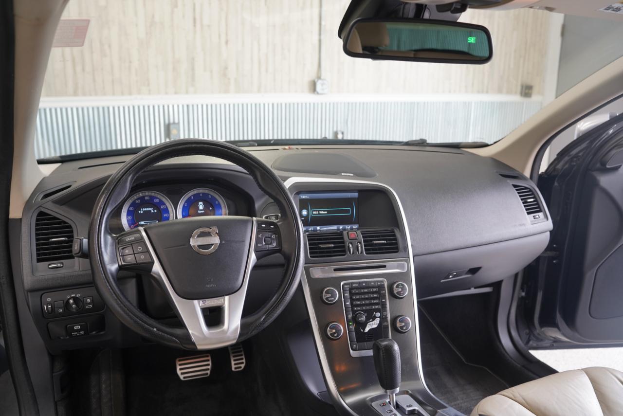 Volvo XC60 AWD 4dr 3.0L 2012