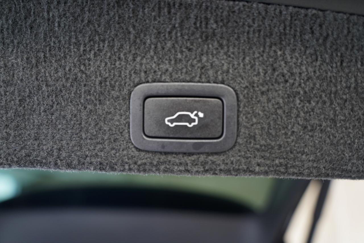 Volvo XC60 AWD 4dr 3.0L 2012