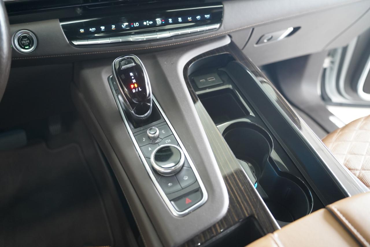 Cadillac Escalade 4WD 4dr Premium Luxury 2021