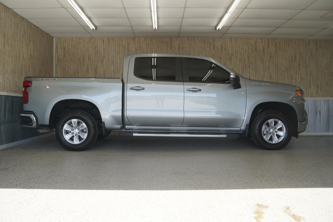 Chevrolet Silverado 1500 4WD Crew Cab 147" LT w/1LT 2025