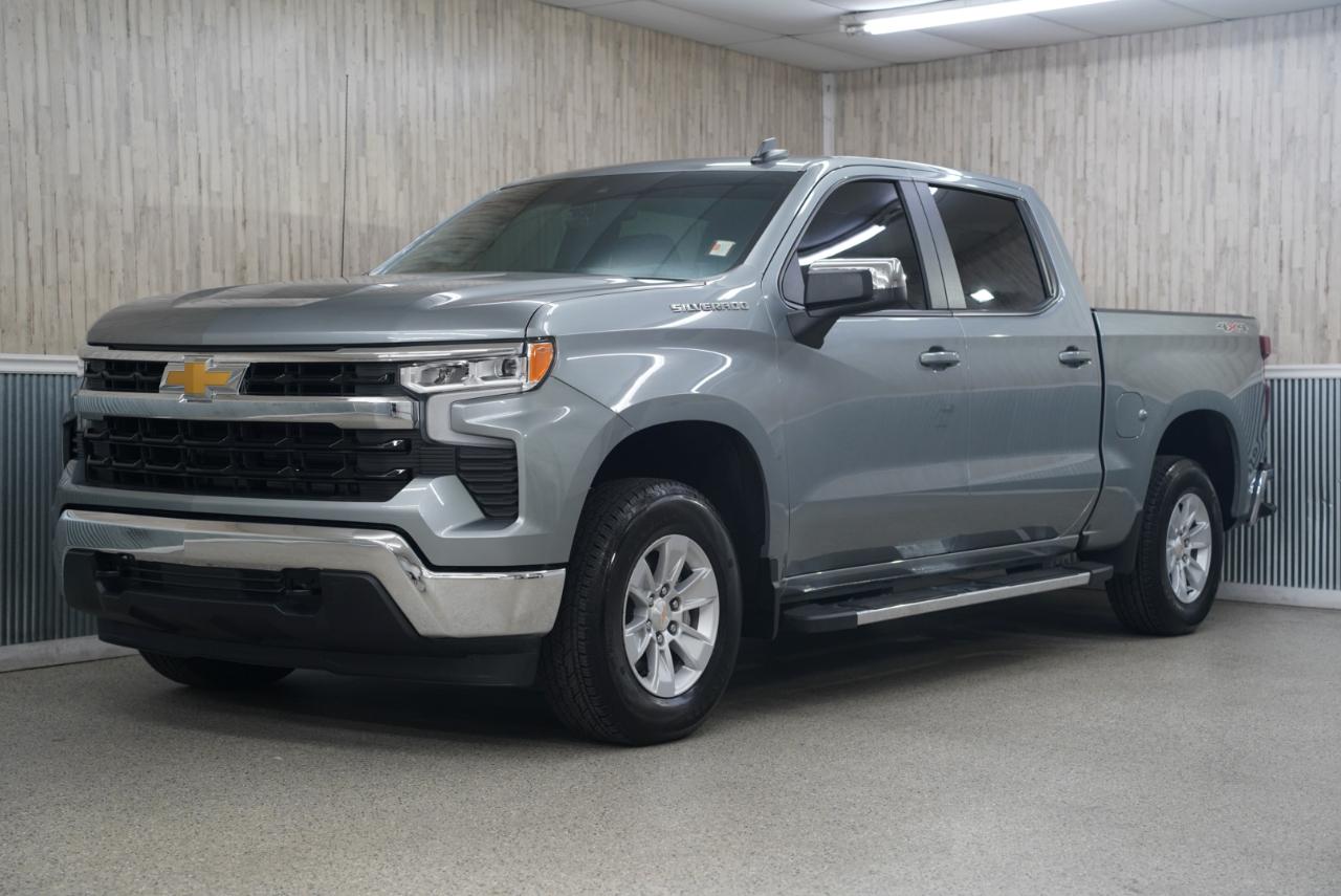 Chevrolet Silverado 1500 4WD Crew Cab 147" LT w/1LT 2025