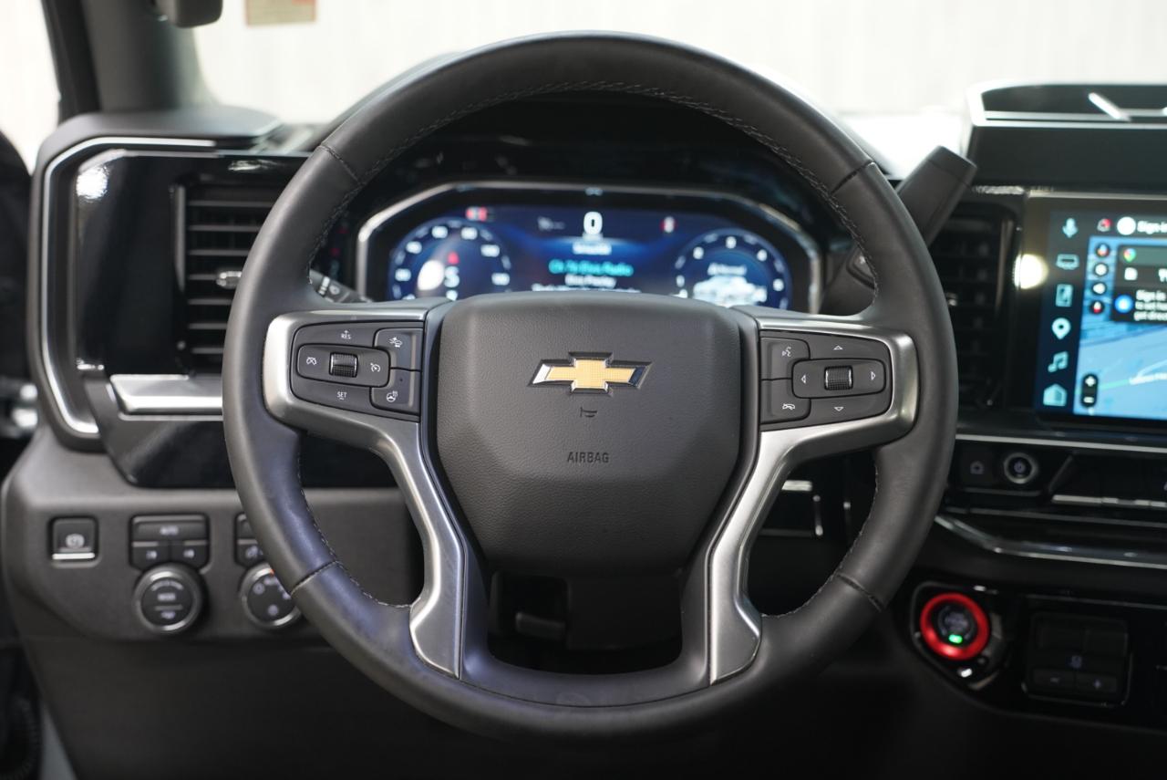 Chevrolet Silverado 1500 4WD Crew Cab 147" LT w/1LT 2025