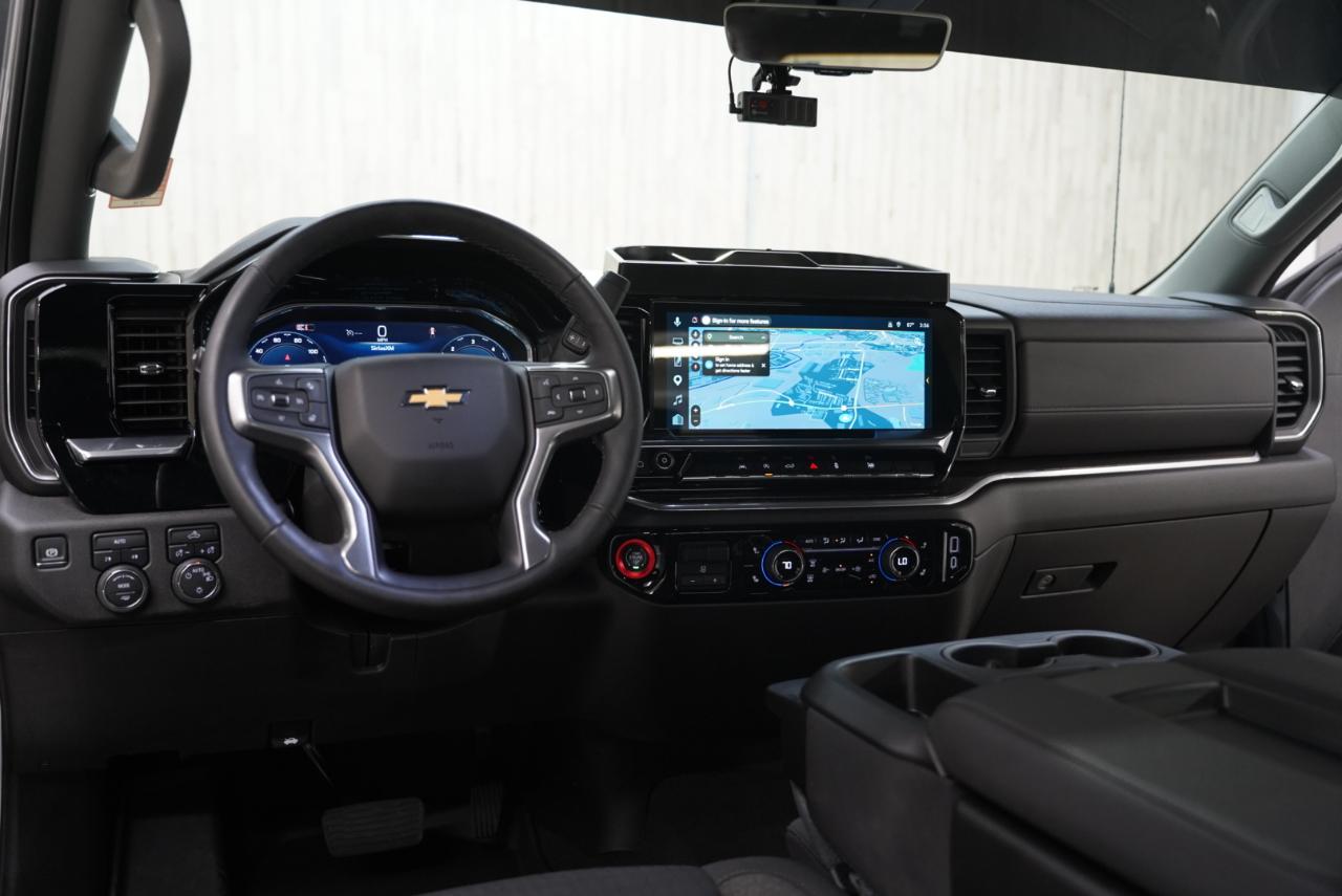 Chevrolet Silverado 1500 4WD Crew Cab 147" LT w/1LT 2025