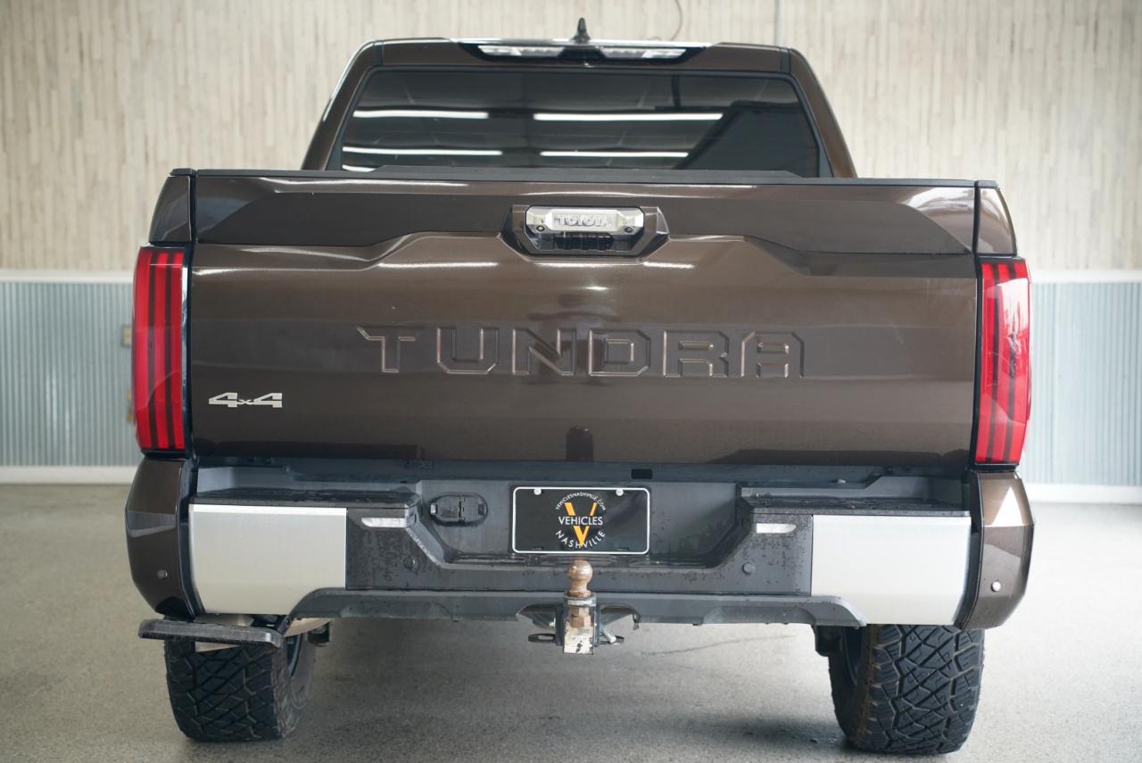 Toyota Tundra 4WD  2024