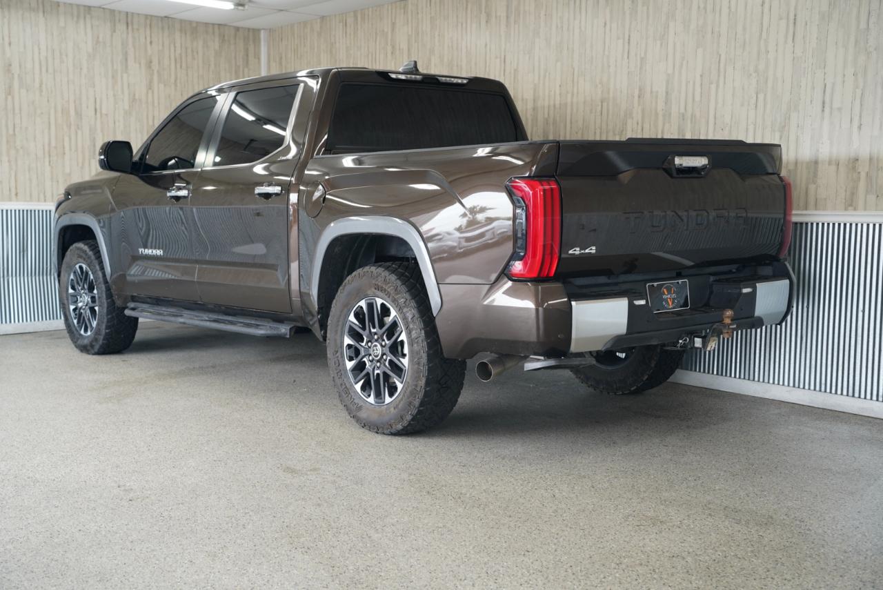 Toyota Tundra 4WD  2024